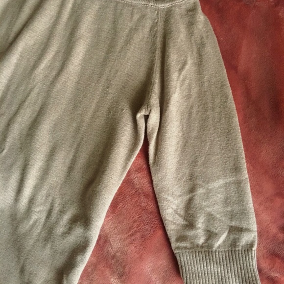 [SOLD] Express Off Shoulder Foldover Knit Sweater, XS - Picture 5 of 6